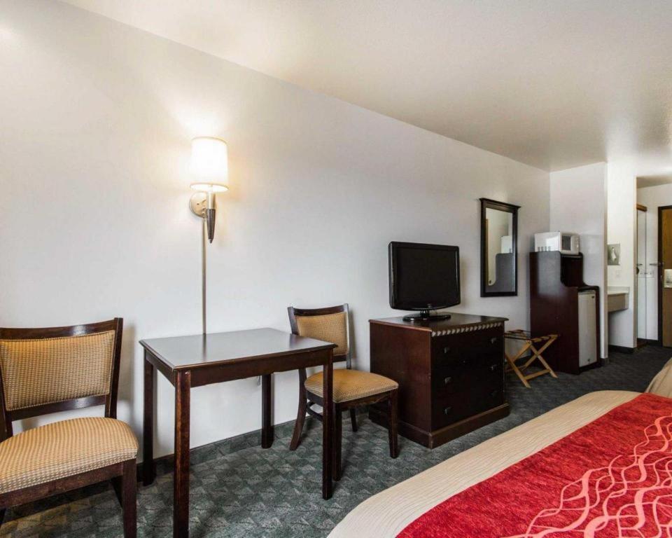 Quality Inn Edgerton Exterior photo